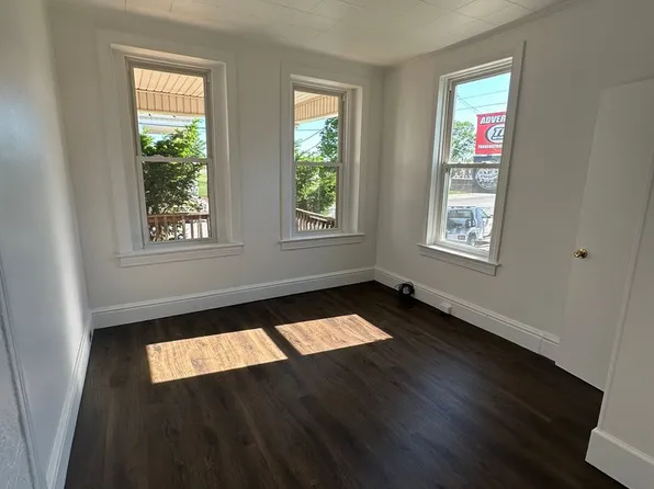 Market W St 1226-1228, 1226-1228 W Market St #1, York, PA 17404