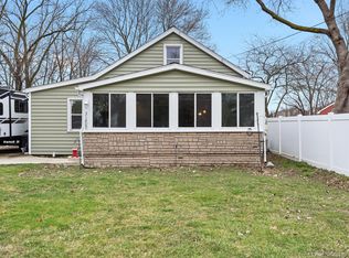 31209 York St, Fraser, MI 48026