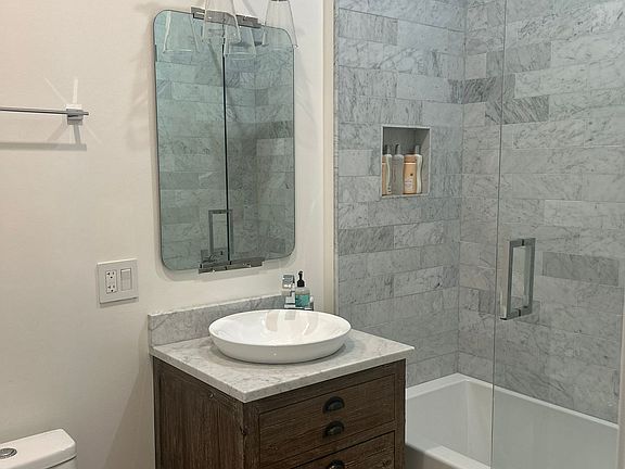 4th image of 5333 S Maryland Ave #1