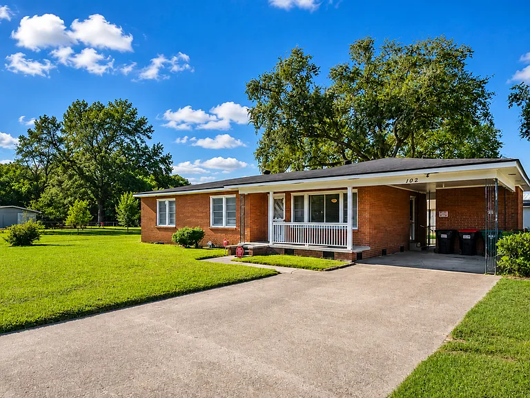 102 Antigua Dr — Photo 2