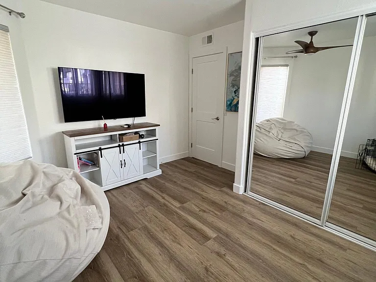 7428 Altiva Pl — Photo 6