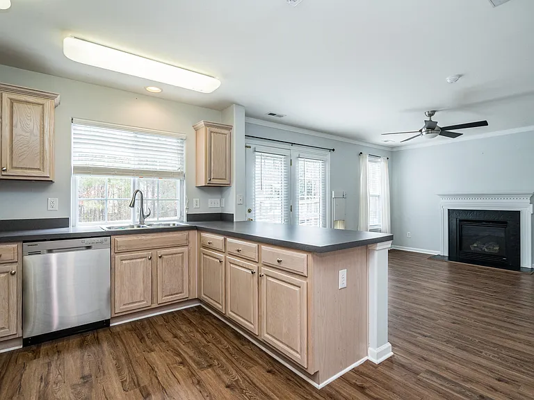 4 Richardson Cir — Photo 9