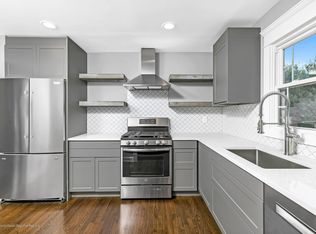 7 Hendrickson Pl, Fair Haven, NJ 07704