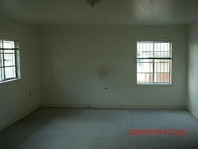 3rd image of 625 N Parkview Dr