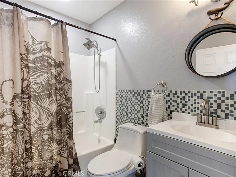 21241 Hacienda Blvd — Photo 17