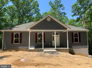 1075 Lower Clubhouse Dr, Harpers Ferry, WV 25425