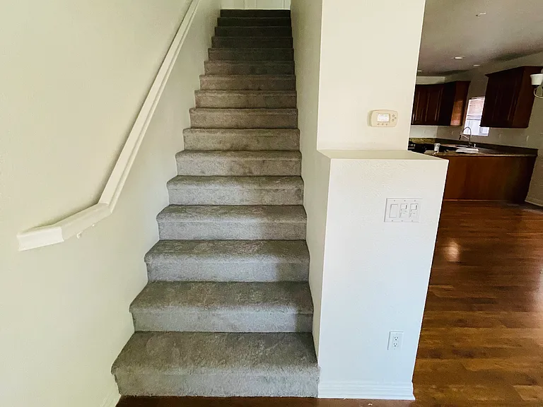 1918 Kelly Ave #5 — Photo 7