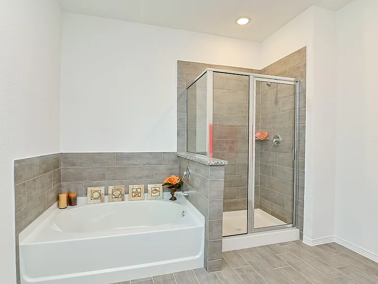 5707 Aurora Greens Ln — Photo 32