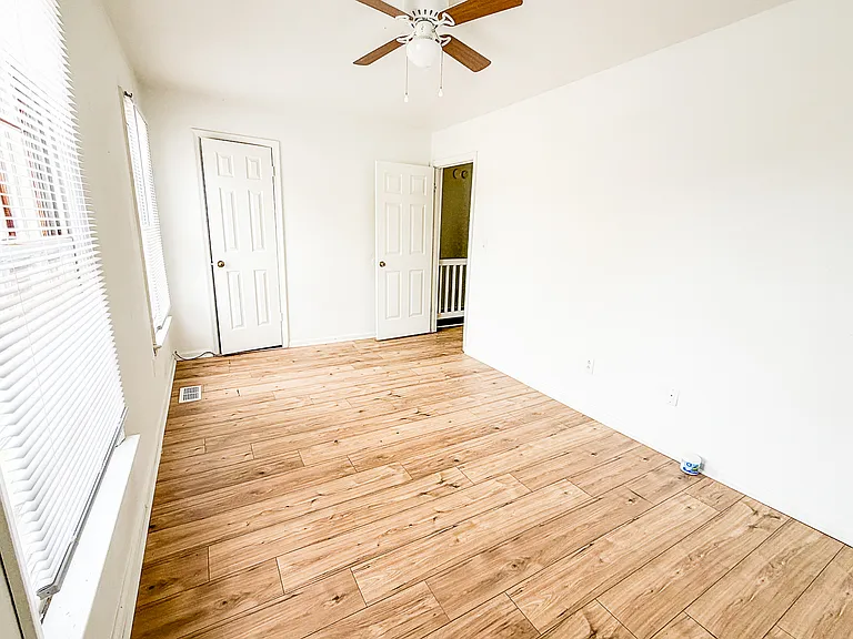 1038 Wickford Ct #1 — Photo 9