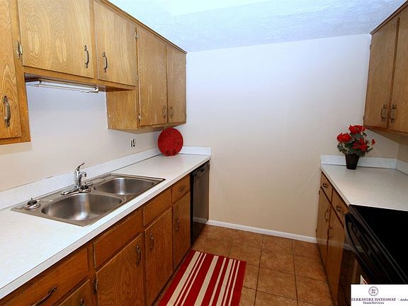 5th image of 12575 Weir St