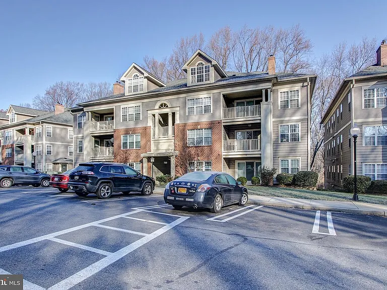 121 Timberbrook Ln #202 — Photo 32