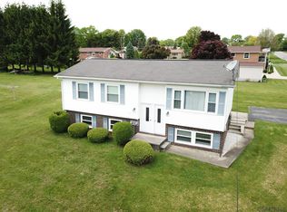 300 Devon Dr, Johnstown, PA 15904