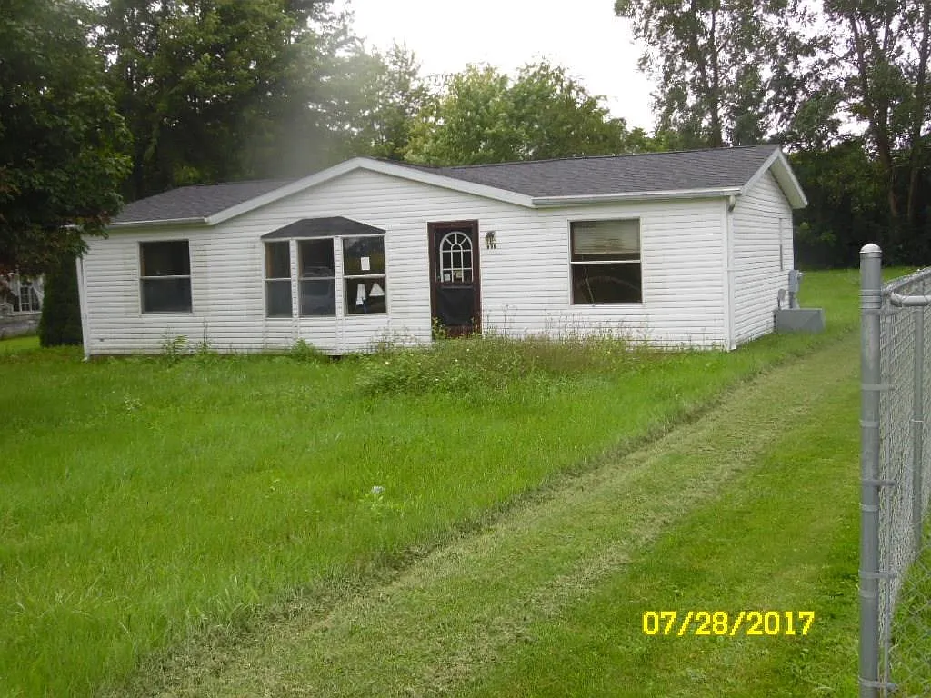 217 Liberty St photo 1