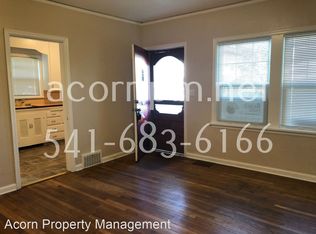 2046 NW Overton St APT 1, Portland, OR 97209