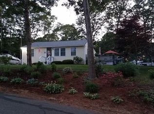 17 Cutlass Ln, Mashpee, MA 02649