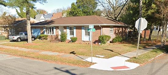 2nd image of 133 Elm Ave
