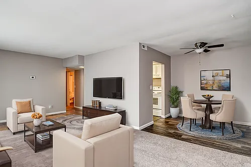 Fox Hunt Apartments Photo 1