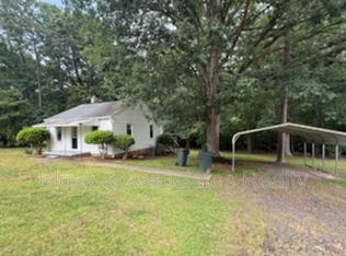 2040 Carl Dr, Asheboro, NC 27203