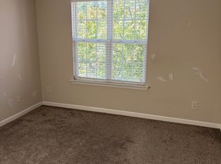 107 Lismore Park Dr, Greer, SC 29650