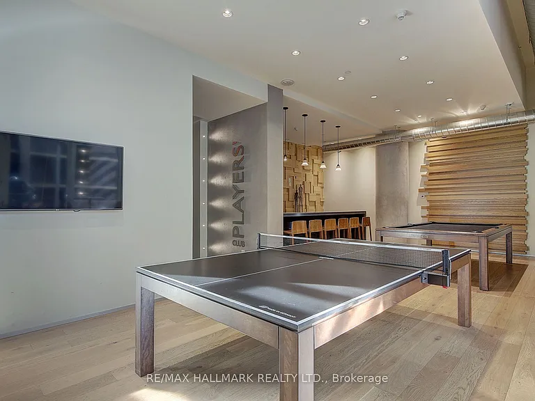 15 Grenville St #1406 — Photo 8