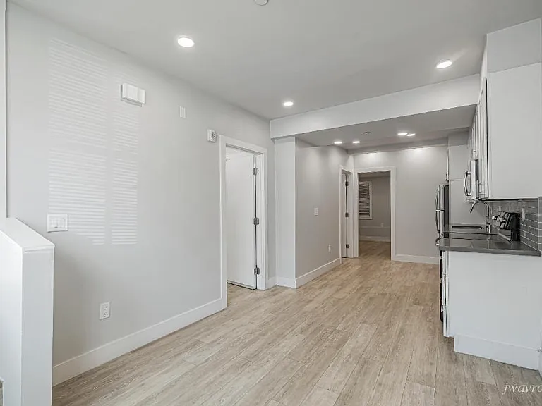 1391 8th Ave #B — Photo 8