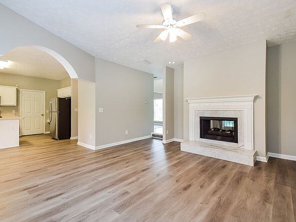 5th image of 3735 Hollow Oak Ln