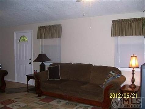 2nd image of 4707 Center Dr