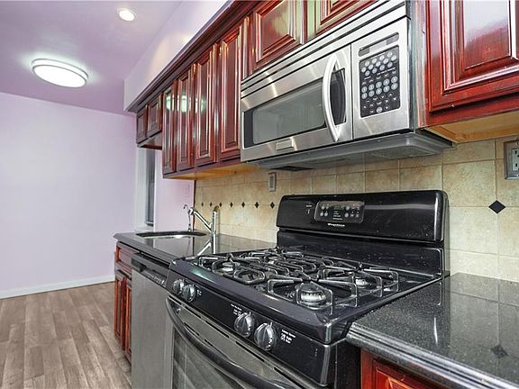 5th image of 2241 Plumb 1st St APT 1N