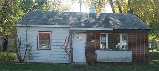 2nd image of 908 Spruce St