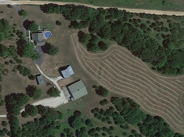 2302 Berkemeyer Rd