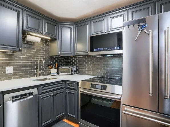 9 Appleton St APT 208, Boston, MA 02116