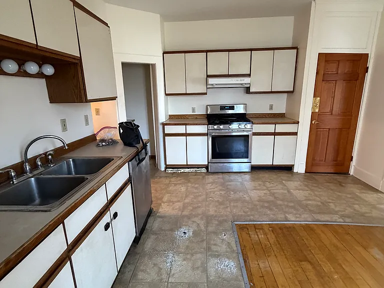 12 Dolphin Ave #2 — Photo 10