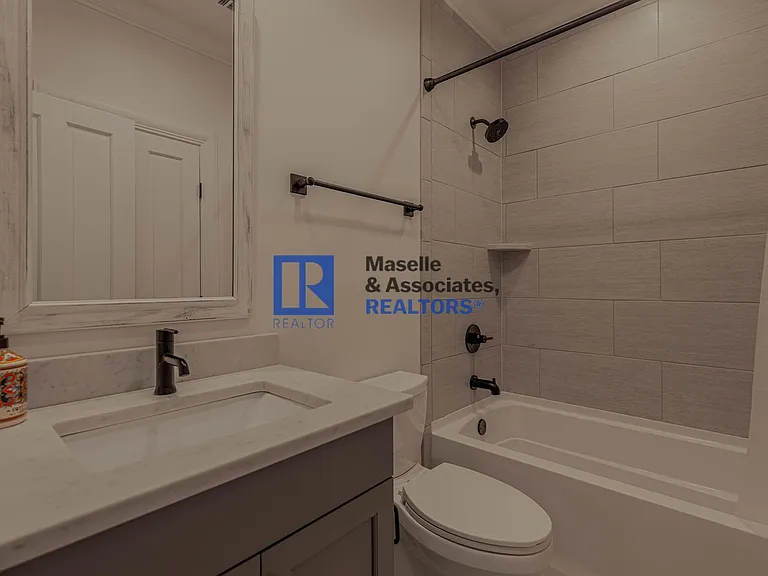 412 Dover Ln — Photo 55