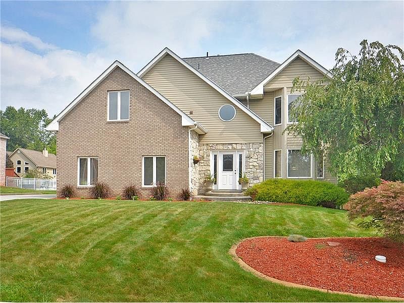 1st image of 104 Carmella Dr