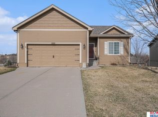 16074 Redman Ave, Omaha, NE 68116