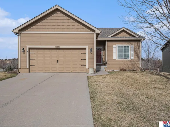 16074 Redman Ave, Omaha, NE 68116