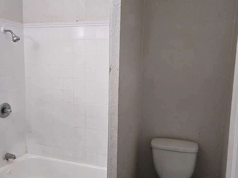 5004 Eastside Ave #103 — Photo 6