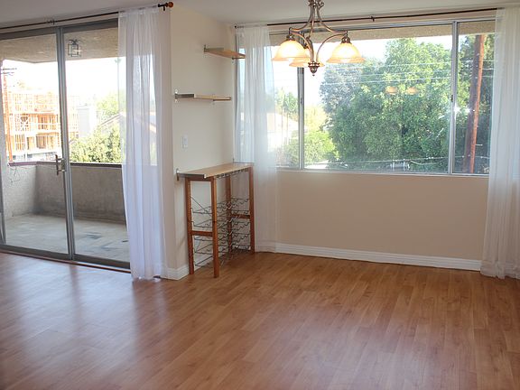 4th image of 4487 Colbath Ave APT 301