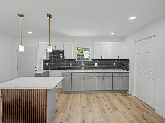 2nd image of 2841 Langston St