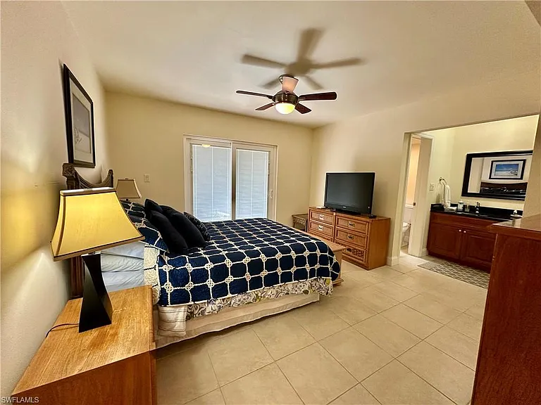 788 Park Shore Dr #D20 — Photo 13