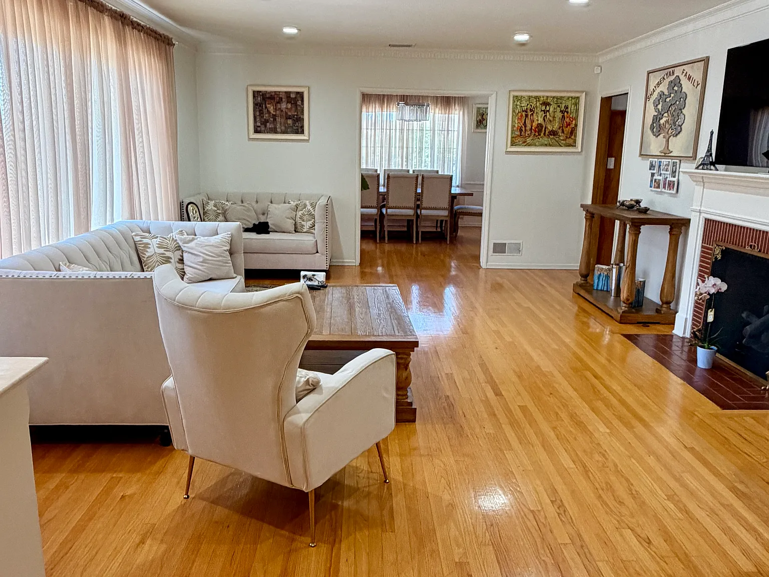 3 bed, 2083 sqft, $6,500 — Photo 2