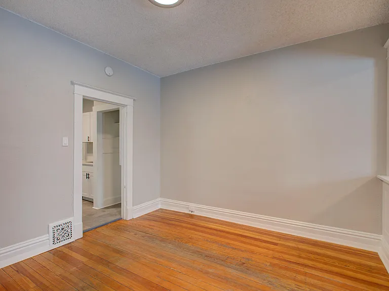 227 N Pearl St — Photo 20