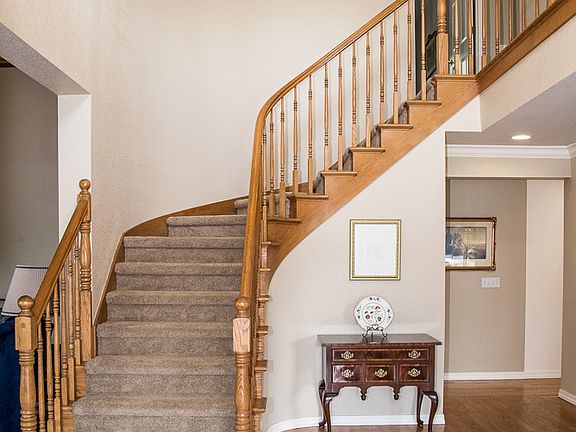 5th image of 200 Los Robles Way