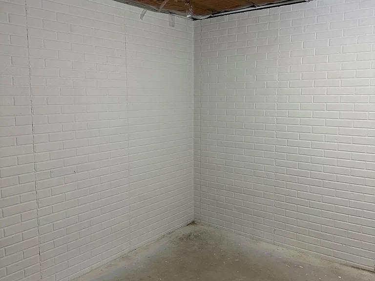 915 Phillips Dr — Photo 23
