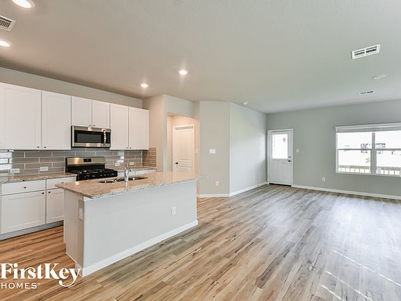 4th image of 12924 Thyme Way