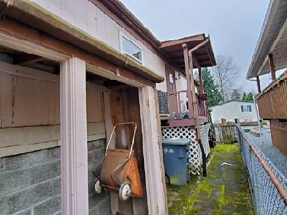 2nd image of 7023 140th Avenue Ct E