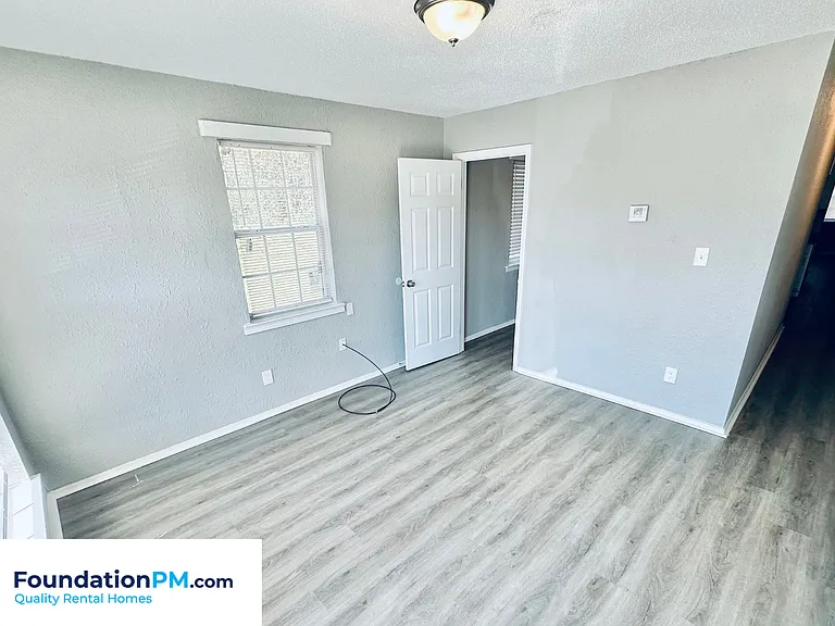 276 W Davant Ave — Photo 5
