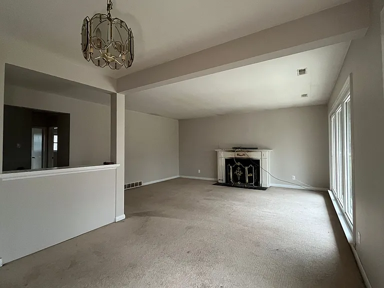 446 Riverside Dr #3 — Photo 7