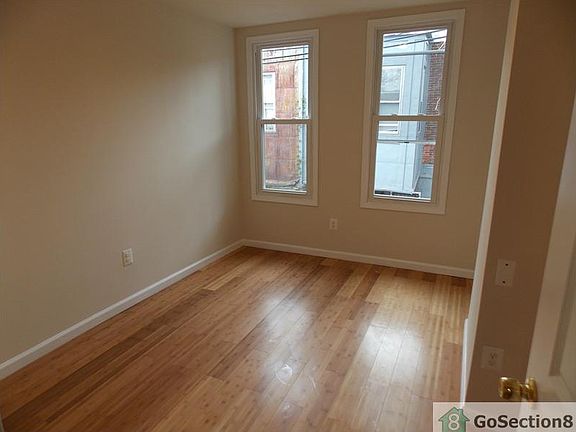 4th image of 2342 N Bouvier St
