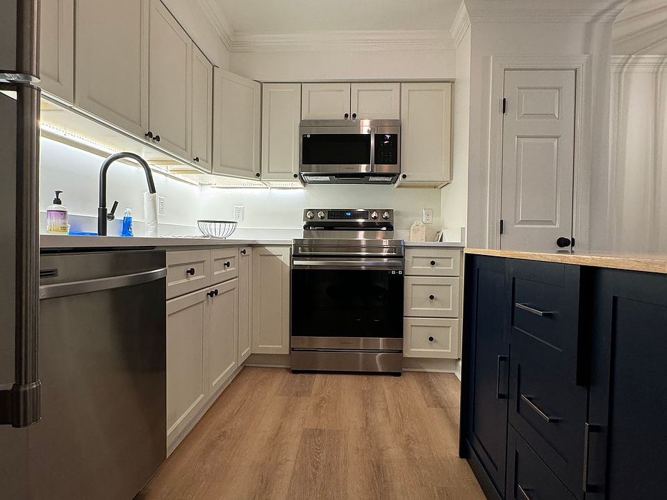 1st image of 3605 Helix Ct APT 302